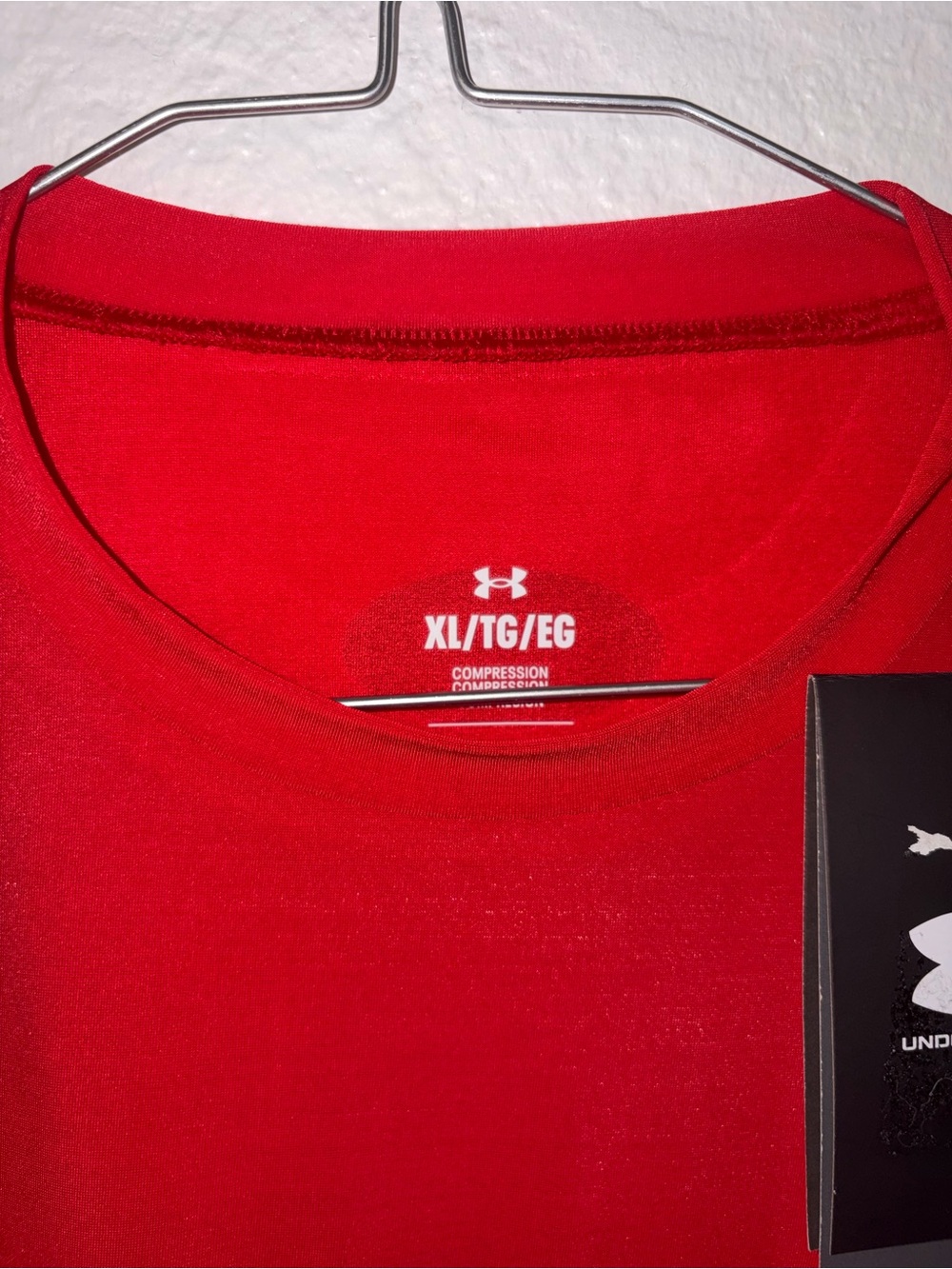 Under Armour Red Long-Sleeve HeatGear Crew - Picture 4 of 10